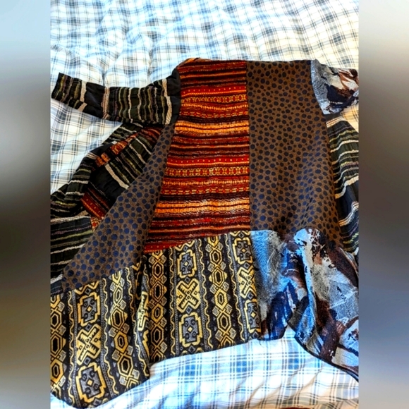 Stunning one of a kind Art to Wear- - Picture 5 of 5